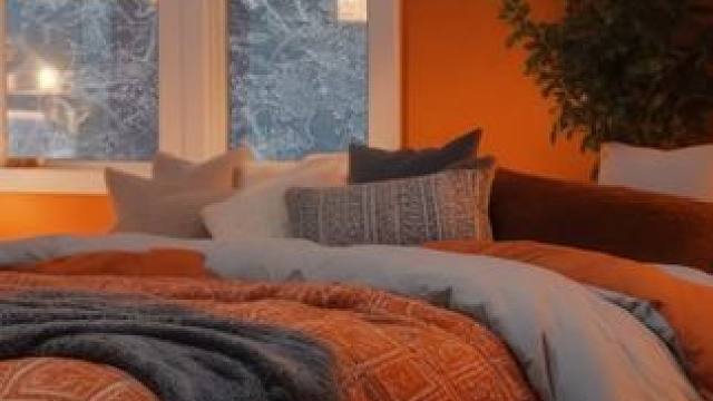 暴风雪席卷了一个小山村，住在温暖的小屋里，伴着风雪入睡 #白噪音 #助眠声音 #睡眠音乐 #催眠疗愈