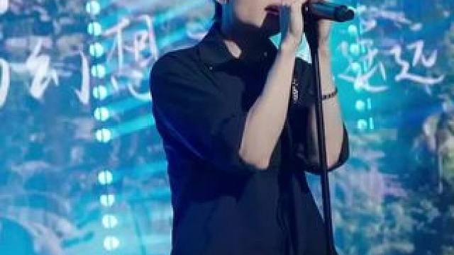 已经开始期待了，夏天的海，海边的风，身边的你#已经开始期待夏天了 #2024我们都会拥有必胜的夏天 