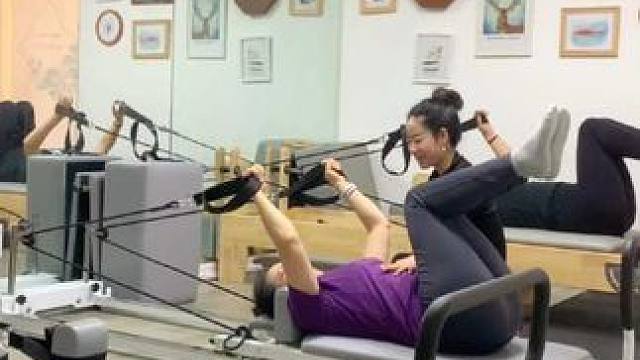 60分钟普拉提核心床让你5分钟看完，喜欢记得点赞收藏哦，喜欢口令讲解版的亲们，下方评论区留言告诉我哦