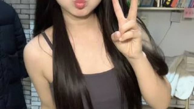 亲爱的，你的想法才是最重要的#ootd穿搭 #假发造型  #穿搭日记 #女大学生 #小个子女生