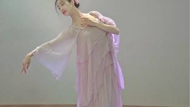 《若是月亮还没来》 路灯也可照窗台
原创编舞