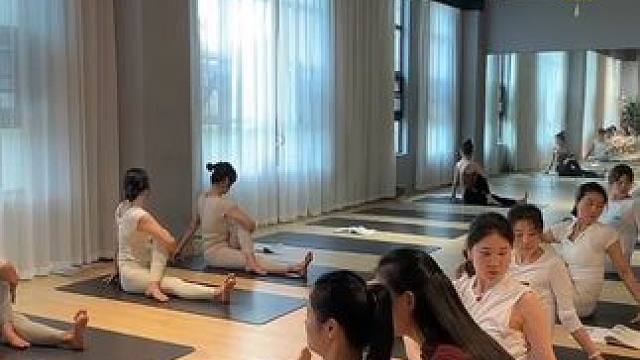 【瀞课堂】                                           瑜伽