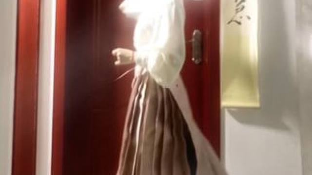 书上说的青梅竹马好像大多是一笔带过的十年#古典舞 #马面裙 #春天穿汉服去赏花呀