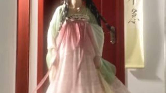 步履不停～～ #春天穿汉服去赏花呀 #春日汉服国潮热 #古典舞
