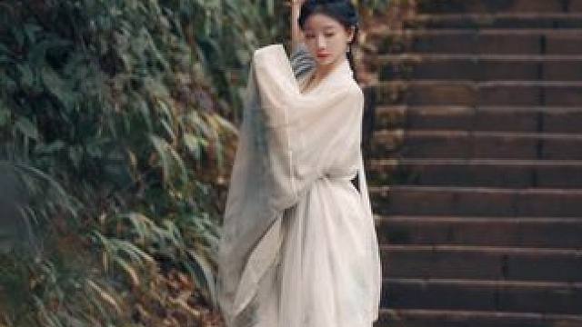 浅喜似苍狗，深爱如长风。#国风美永不过时 #汉服之美在华夏 #国风古韵