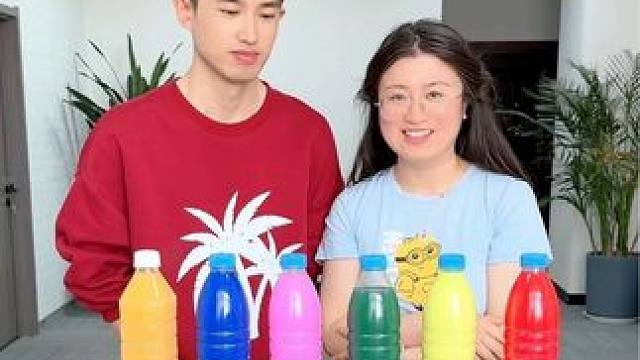 颜色配对挑战，这也太厉害了吧#办公室游戏 #搞笑 #默契挑战