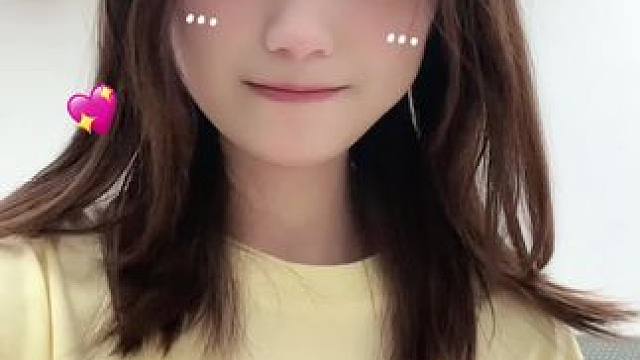 快看看我新换的的简介哈哈哈哈#甜妹 #甜妹统治世界 #srek #bgm一响甜妹登场 #手势舞