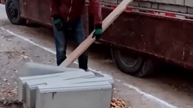 只要思想不滑坡，办法总比困难多[龇牙]