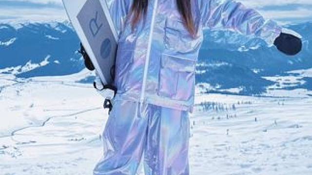 抓住雪季的尾巴#音乐一响自由登场 #滑雪 #单板滑雪