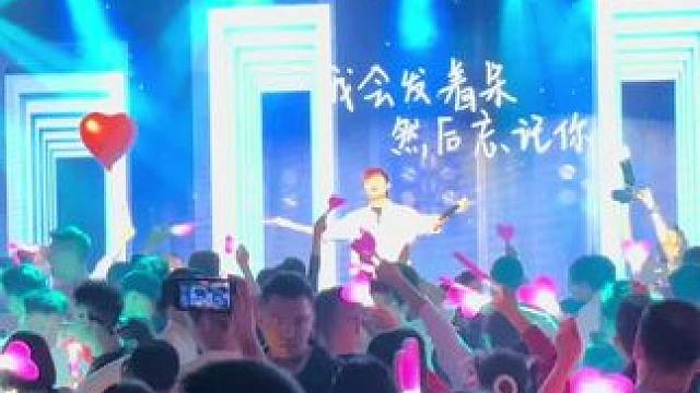 Jay专场音乐会#Zeta酒吧
今晚想要听到你的声音#周杰伦 #Zeta酒吧