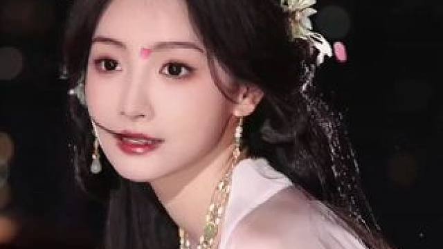 国风永不过时#国风美永不过时 #国风古韵 #春日总要来一场国风赏花 #国风正当红