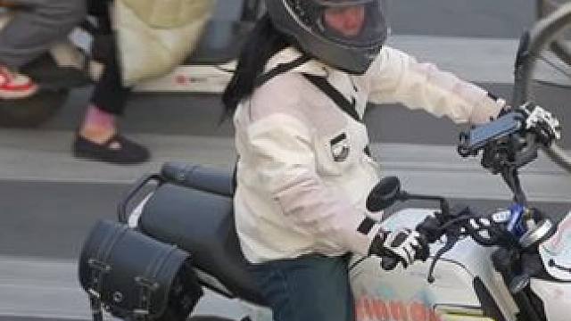 【新乡机车街拍】女骑开头，你总应该喜欢看吧？#女骑 #新乡机车街拍 #摩托车 #机车摄影 #最酷机车