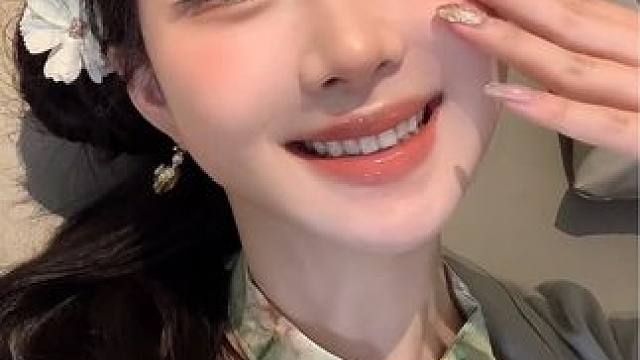 绿水青山妆教 好适合画中式造型的妆容～
#新中式 #春日妆容 #妆教