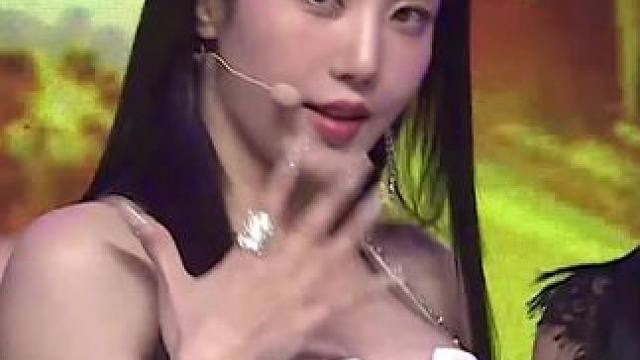 权恩妃 《Underwater》2022.10.21 #权恩妃  #kpop #女团 #美炸了