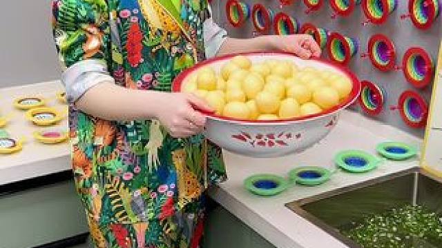 别告诉我你家到现在都还没有这个#小怪物彩虹过滤网  ，用了才知道是真的好#七彩小怪过滤网