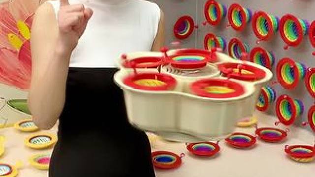 别告诉我你家到现在都还没有这个#小怪物彩虹过滤网  ，用了才知道是真的好#七彩小怪过滤网