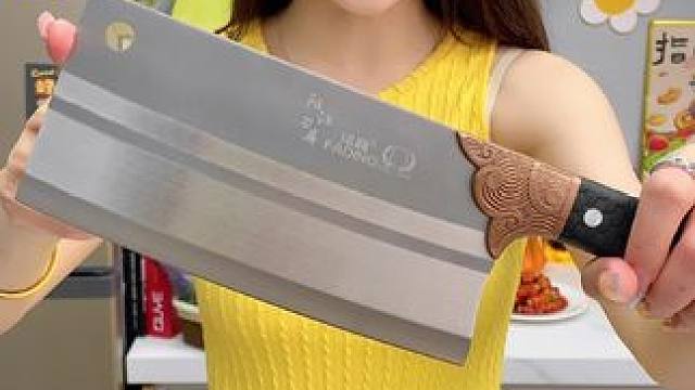 #菜刀  #手工锻打菜刀  #斩切两用刀  #家用厨房菜刀  #超便宜超划算