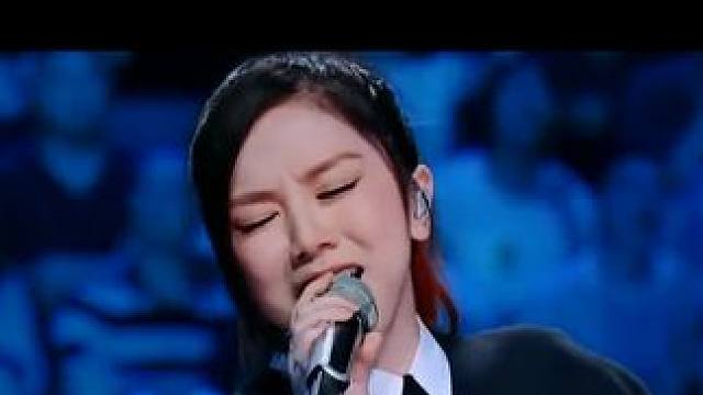 我只唱一句，你们自己找差距，王者素人被团灭的7大神级现场 #音乐 #开口跪