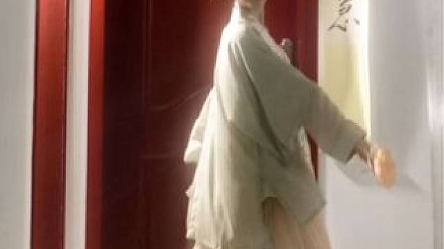 要每天快乐鸭！#古典舞 #卿卿日常 #春天穿汉服去赏花呀