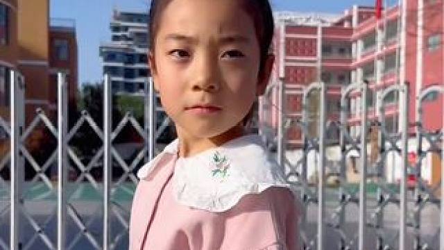 5岁萌娃放学练武术，一招一式行云流水，精气神十足，