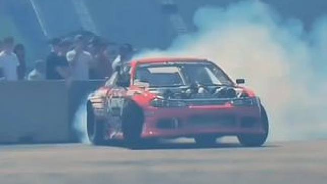 #飘移 #赛车 #后驱车的魅力 #专业车手