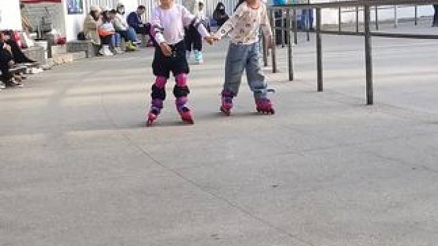 #我们一起去溜达 相山公园的溜冰场