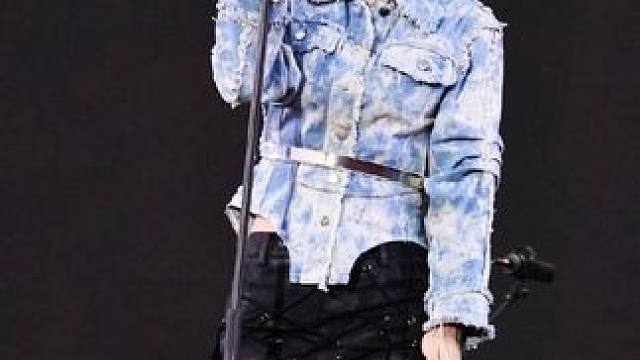 感冒了 大家都要自己注意身体…这边天气好好…演唱会马上要在北京收官了…心跳#于文文#心跳#黄山百度音