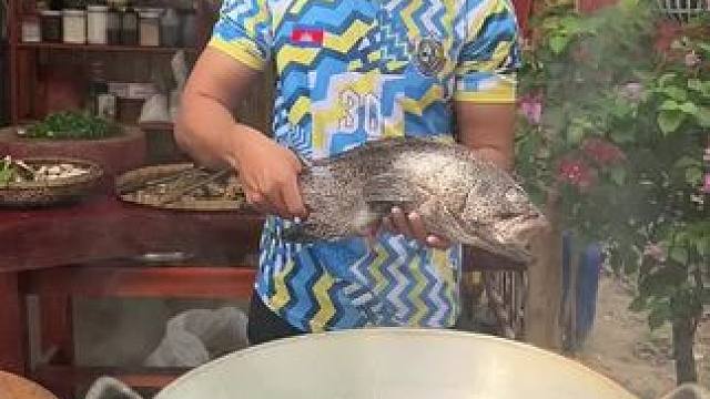 新鲜出炉的鱼#东南亚美食#农村美食 #鱼#美食vlog#农村味道