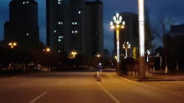 #城市的夜晚 #晚风很温柔