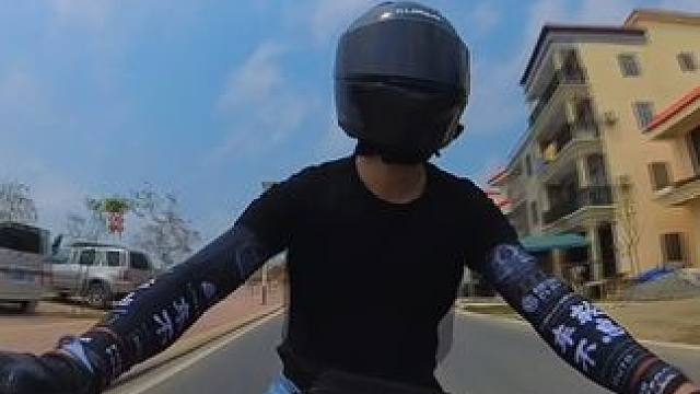 可能是因为街车各方面都刚刚好#cb400f #摩托车 #insta360摩托骑行视角