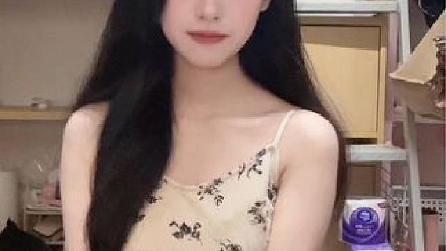 那女孩的想法总是稀奇古怪(#^.^#)#甜妹 #甜甜的手势舞