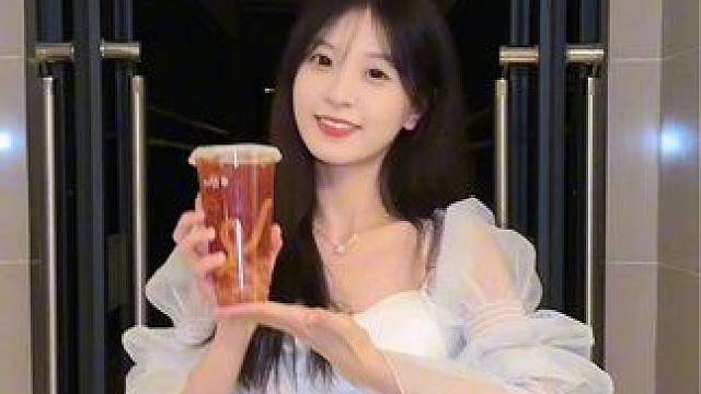 快艾特你的好朋友给你跳#CoCo手势舞一学就会