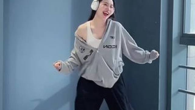 #翻跳 #零基础学舞蹈 #着迷 能不能有100个老婆为我着迷