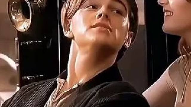 泰坦尼克CP重现！凯特与莱昂纳多餐厅密会#娱乐 #娱乐评论大赏