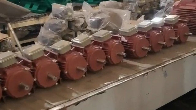 美好的事情总会到来，你要继续保持简单干净和单纯。