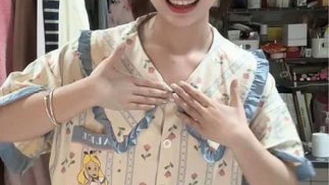 为了孩子就跳一个叭#小火人衣服 #宫蝶  #宫蝶爱丽丝