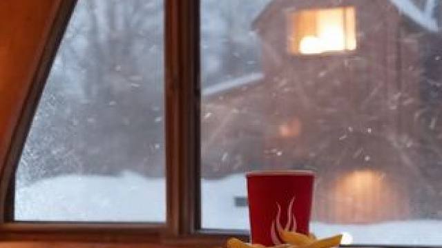 在暴风雪的傍晚，温暖舒适的小屋里，伴着风雪声，放松入眠 #白噪音 #助眠声音 #睡眠音乐 #催眠疗愈