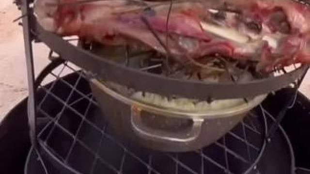 沙坑焖烤羊Part 2#露营报告 #户外美食 #露营美食报告