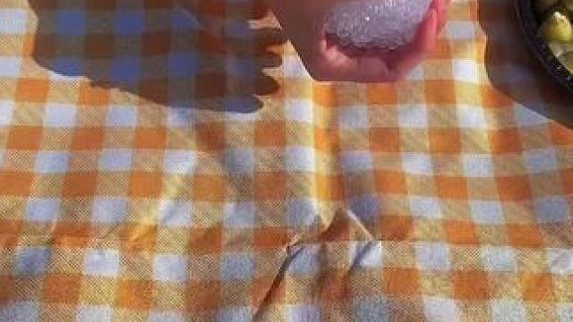 这种一次性水果叉方便又实用，9.9元到手200支，赶快囤起来吧#水果正确吃法 #水果叉一次性 #好物