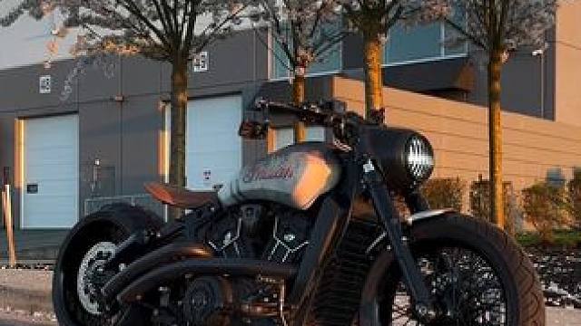 印第安侦察兵bobber 还真越看越像奔达拿破仑250了 美国小奔达 #印第安摩托车 #bobber