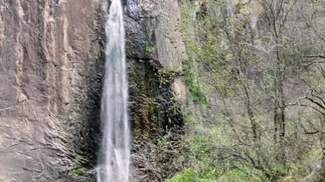 伏牛山的美景总是看不够！#治愈系风景 #瀑布 #飞流直下三千尺 #dou出你的私藏景点 #保持热爱奔