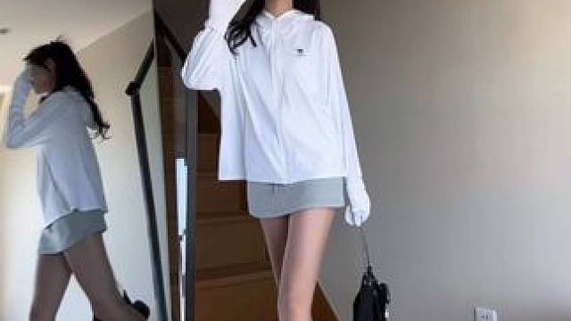 生活没有同花顺 人生的底牌永远是自己#穿搭 #ootd #氛围感 #感觉至上