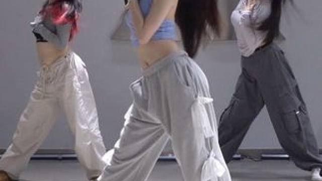 已经循环播放三天不懂这首歌的人有难了
#theboyismine #00编舞 #原创编舞 #基础爵士