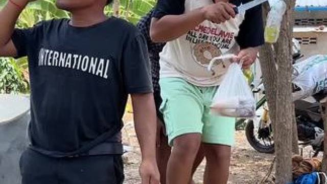 哈哈#原始美味 #东南亚八面佛 #农村美食