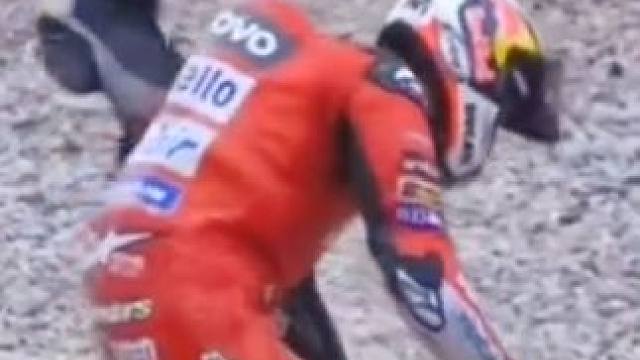 #摩托车比赛 #滑胎过弯 #大神控车 #93号马奎斯 #危险动作请勿模仿