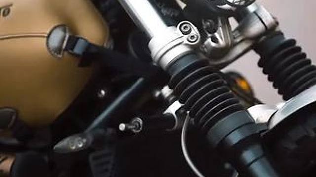 BMW 宝马拿铁 沙漠黄色油箱罩还挺帅 
#宝马拿铁 #复古机车 #机车改装 #男人的玩具 #摩托车