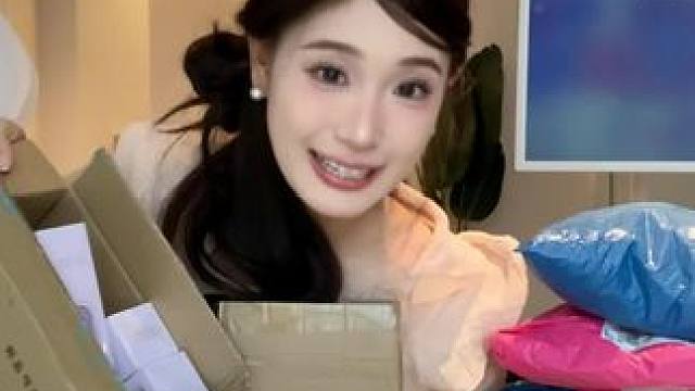 好久不见的开箱终于来啦！！！#种草 #开箱 #平价好物 #购物分享 #拆快递