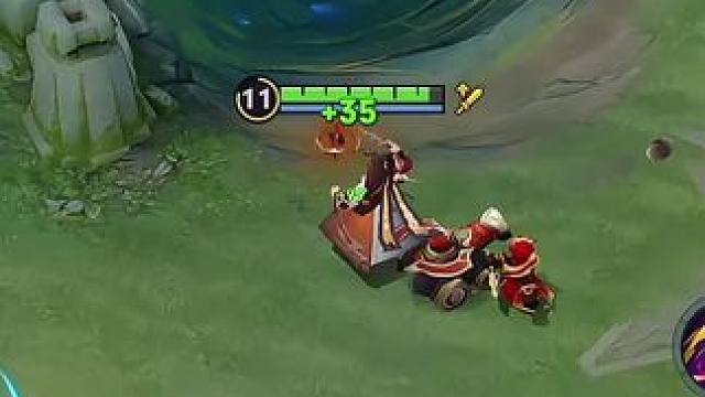 #秀出你的游戏神操作 #游戏日常 #新赛季 #游戏 #王者荣耀 遛狗的打开方式