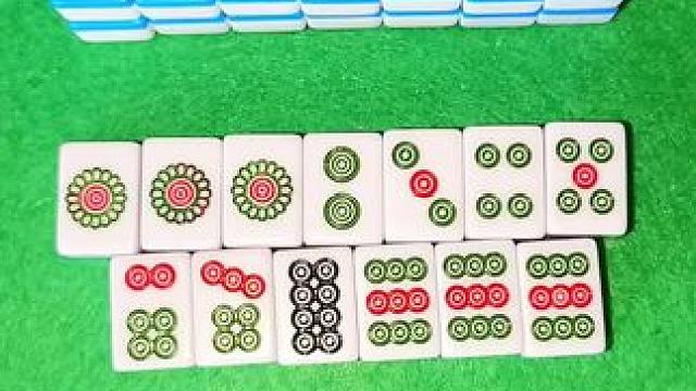 #红中血流 #纯正家乡麻将 #JJ麻将小游戏 这里胡什么？#麻将麻将抖起来