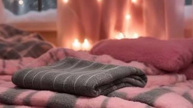 在暴风雪夜晚的梦幻小屋，有风雪声，和壁炉燃烧的声音，助眠氛围 #助眠声音 #睡眠音乐 #催眠疗愈 #